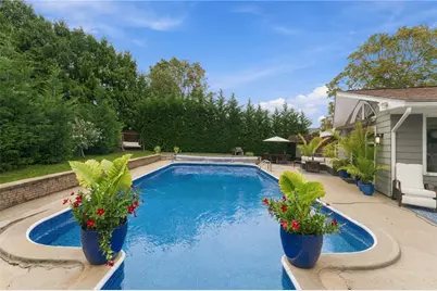 21 Lawnacre Drive, Cranston, RI 02920 - Photo 8