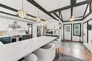 21 Lawnacre Dr, Cranston, RI 02920 - Photo 2