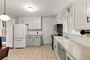 14 Englewood Ln, Warwick, RI 02888 - Photo 24