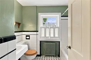 14 Englewood Ln, Warwick, RI 02888 - Photo 24