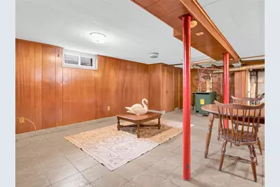 33 Governor Street, Cranston, RI 02920 - Photo 16