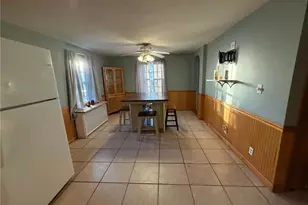 110 Park View Blvd, Cranston, RI 02910 - Photo 6