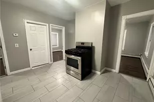 147 Warren Ave, Pawtucket, RI 02860 - Photo 12
