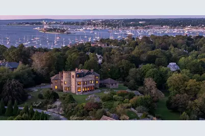 36 Beacon Hill Road, Newport, RI 02840 - Photo 1