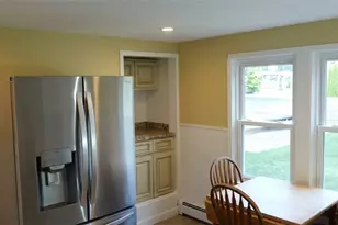 34 Union Ave, Warwick, RI 02889 - Photo 6