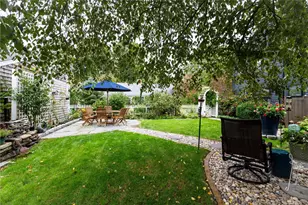 11 Fountain St, North Kingstown, RI 02852 - Photo 42