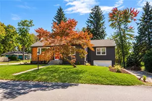 330 Manolla Ave, Warwick, RI 02888 - Photo 2