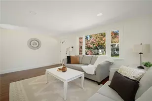 330 Manolla Ave, Warwick, RI 02888 - Photo 8