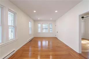 26 Berlin St, Providence, RI 02908 - Photo 8