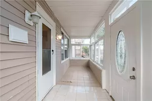 26 Berlin St, Providence, RI 02908 - Photo 40