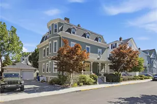 8 Everett St, Newport, RI 02840 - Photo 2