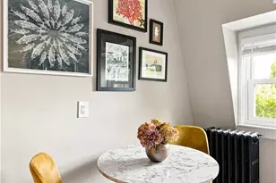8 Everett St, Newport, RI 02840 - Photo 10