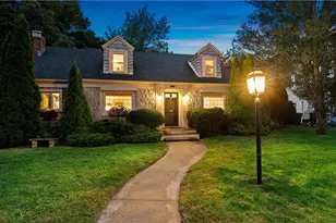 138 Audubon Rd, Warwick, RI 02888 - Photo 2