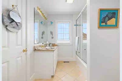 124 Memorial Boulevard, Newport, RI 02840 - Photo 24