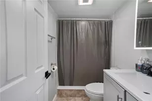 807 Pontiac Ave, Cranston, RI 02910 - Photo 22