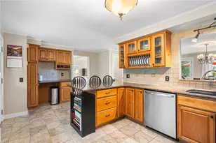 64 Mitchell St, Portsmouth, RI 02871 - Photo 10