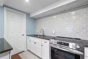 64 Mitchell St, Portsmouth, RI 02871 - Photo 28