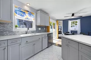 16 Aurelia Dr, Providence, RI 02909 - Photo 4