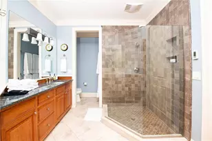 93 Shore Dr, Middletown, RI 02842 - Photo 32