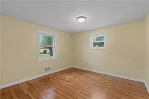 66 Palace Ave, Warwick, RI 02886 - Photo 32