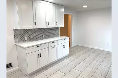 66 Palace Avenue, Warwick, RI 02886 - Photo 10