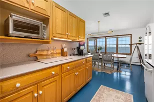 585 Seaside Dr, Jamestown, RI 02835 - Photo 8