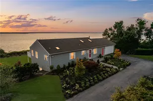 585 Seaside Dr, Jamestown, RI 02835 - Photo 1
