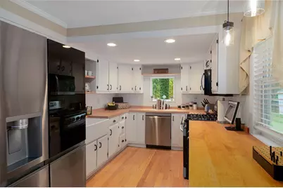 441 Farnum Pike, Smithfield, RI 02917 - Photo 6