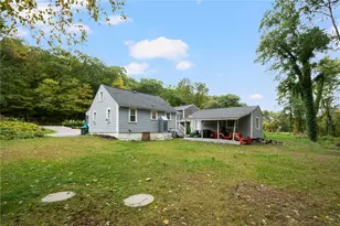 439 Farnum Pike, Smithfield, RI 02917 - Photo 24