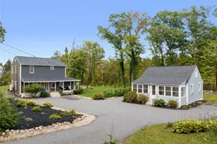 439 Farnum Pike, Smithfield, RI 02917 - Photo 26