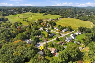 1 Gladding Dr, Cumberland, RI 02864 - Photo 2