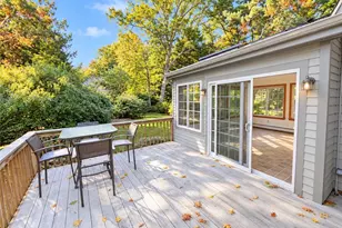 8 Woodcrest Dr, Cumberland, RI 02864 - Photo 8
