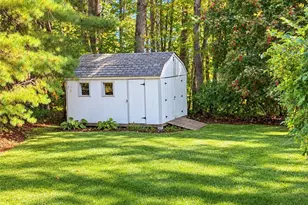 8 Woodcrest Dr, Cumberland, RI 02864 - Photo 38