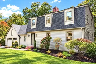 8 Woodcrest Dr, Cumberland, RI 02864 - Photo 1
