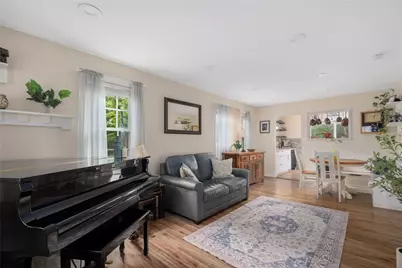 34 Wuddall Avenue, Warwick, RI 02889 - Photo 8
