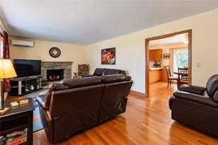 41 Wildwood Ave, East Providence, RI 02916 - Photo 6