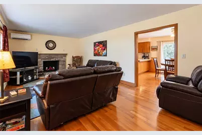 41 Wildwood Avenue, East Providence, RI 02916 - Photo 6