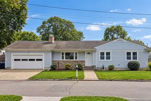 41 Wildwood Ave, East Providence, RI 02916 - Photo 2