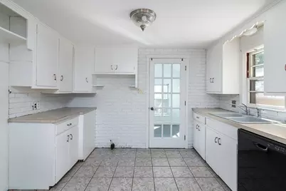 117 Forest Avenue, Cranston, RI 02910 - Photo 12