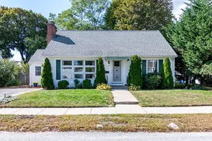 117 Forest Ave, Cranston, RI 02910 - Photo 4
