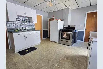 33 Winthrop Avenue, Pawtucket, RI 02861 - Photo 4