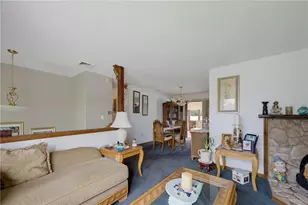 11 Old Barrington Rd, East Providence, RI 02915 - Photo 8