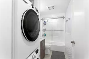 364 Bellevue Ave, Newport, RI 02840 - Photo 18