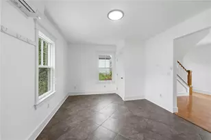 21 Elm St, Newport, RI 02840 - Photo 14