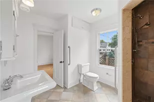21 Elm St, Newport, RI 02840 - Photo 22