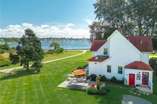 60 Poppasquash Rd, Bristol, RI 02809 - Photo 46