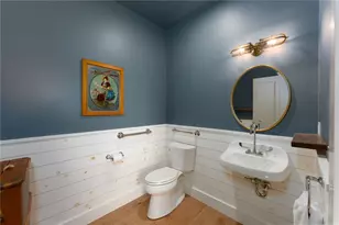60 Poppasquash Rd, Bristol, RI 02809 - Photo 40