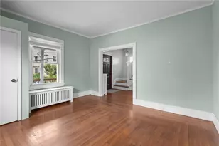 49 Woodbine St, Providence, RI 02906 - Photo 10