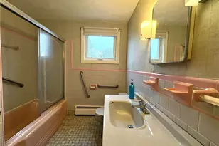 85 Hilton Ave, East Providence, RI 02915 - Photo 10
