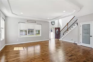 132 Theresa Marie Ave, Woonsocket, RI 02895 - Photo 6
